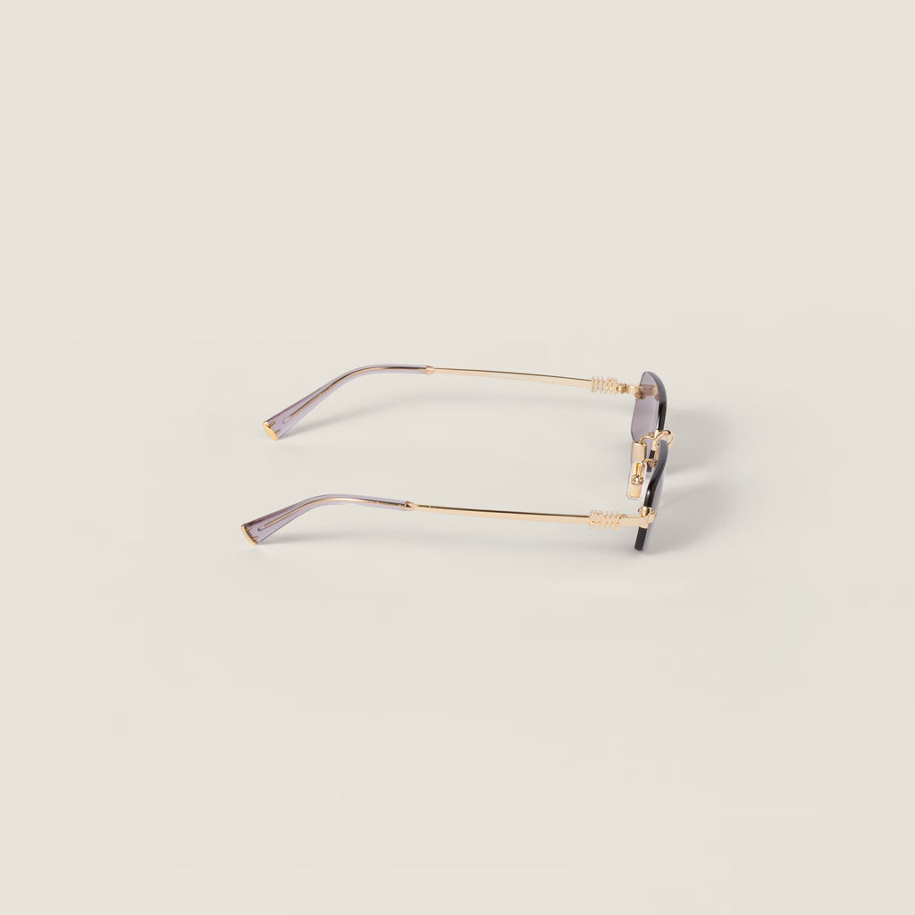 Lunettes de soleil de la collection Miu Miu Eyewear