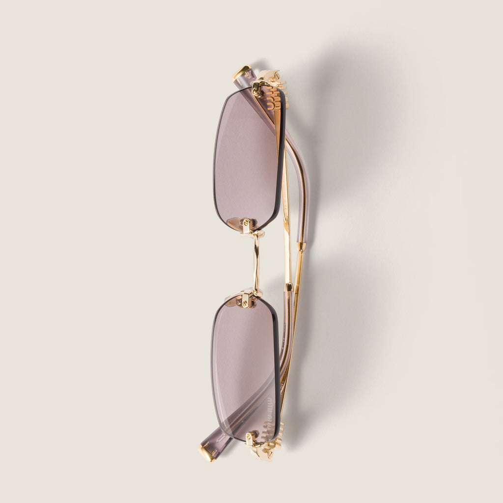 Lunettes de soleil de la collection Miu Miu Eyewear