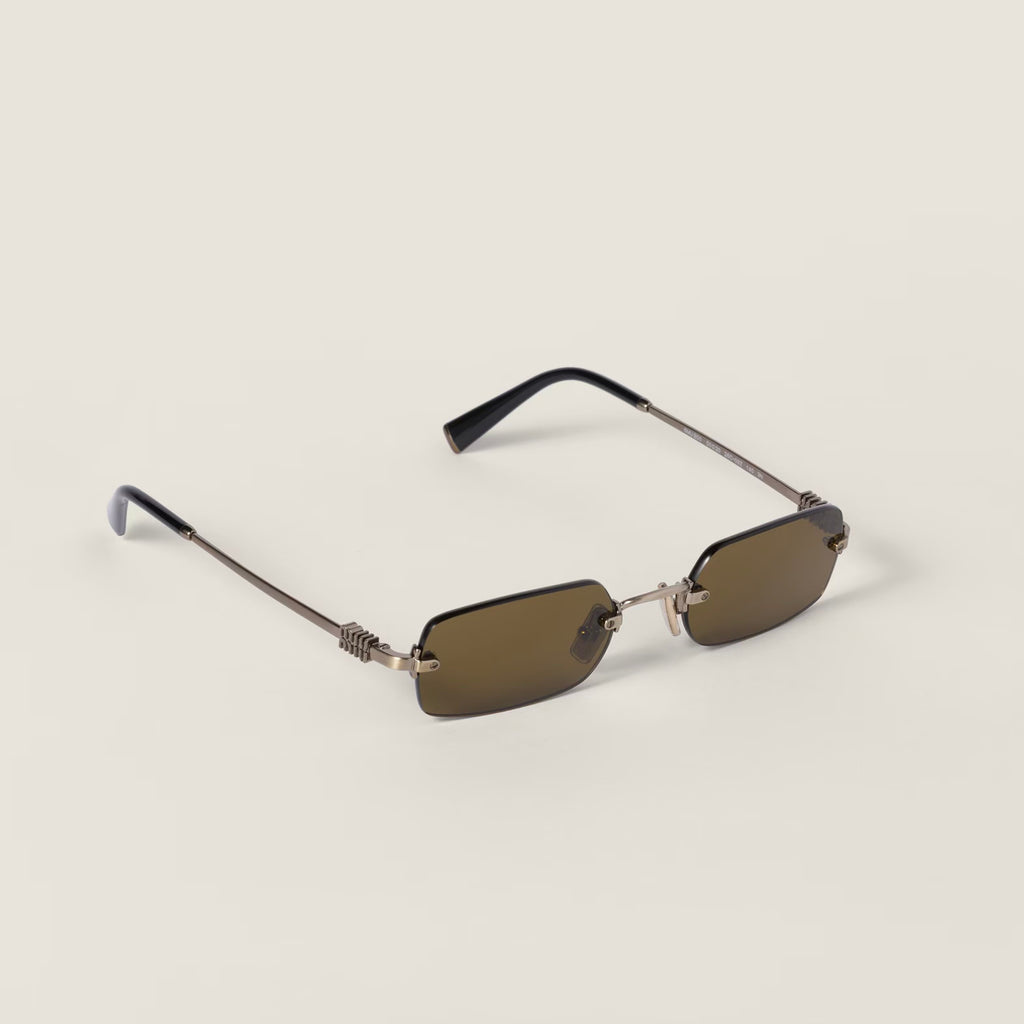 Lunettes de soleil de la collection Miu Miu Eyewear